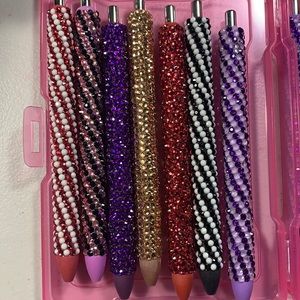 Inkjoy refillable pens. Medium 0.7.